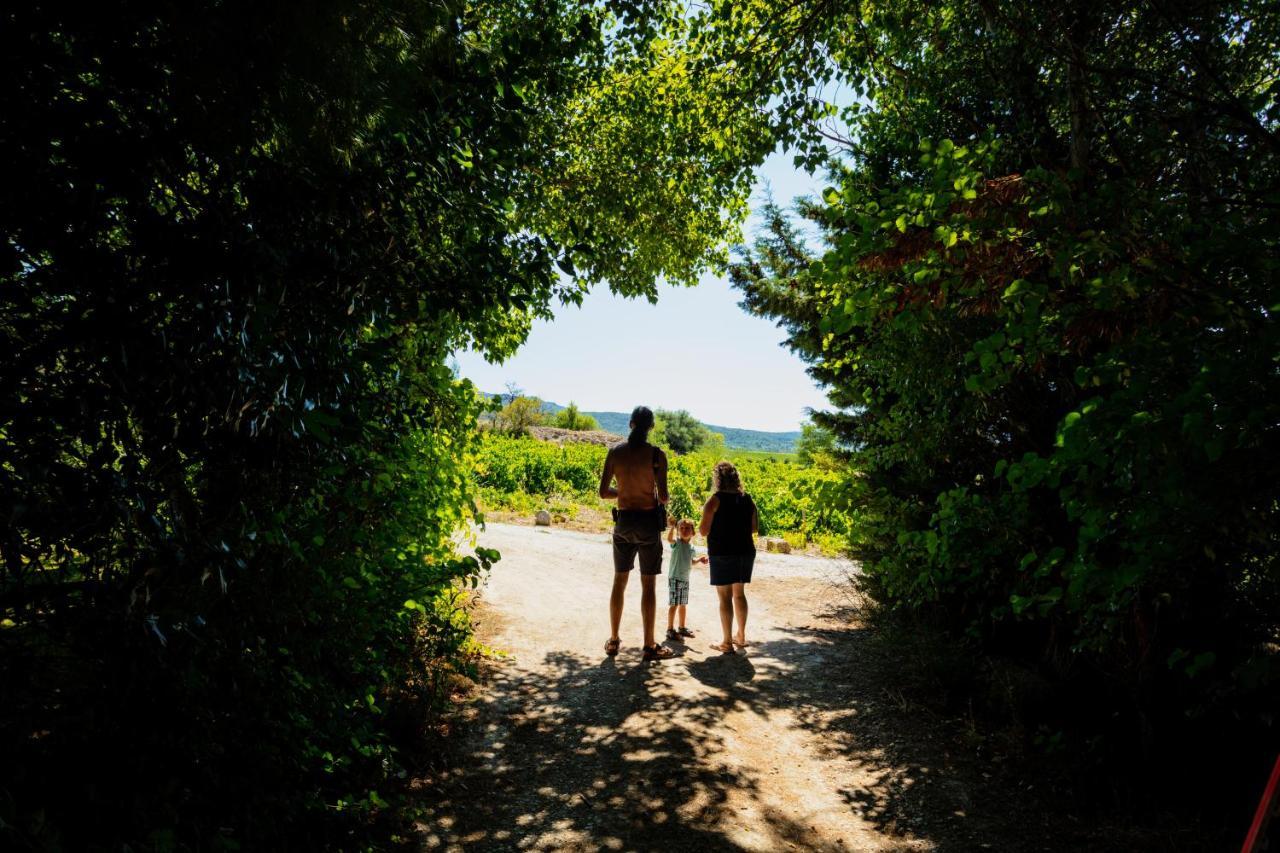 Camping La Peiriere Tuchan Exterior foto